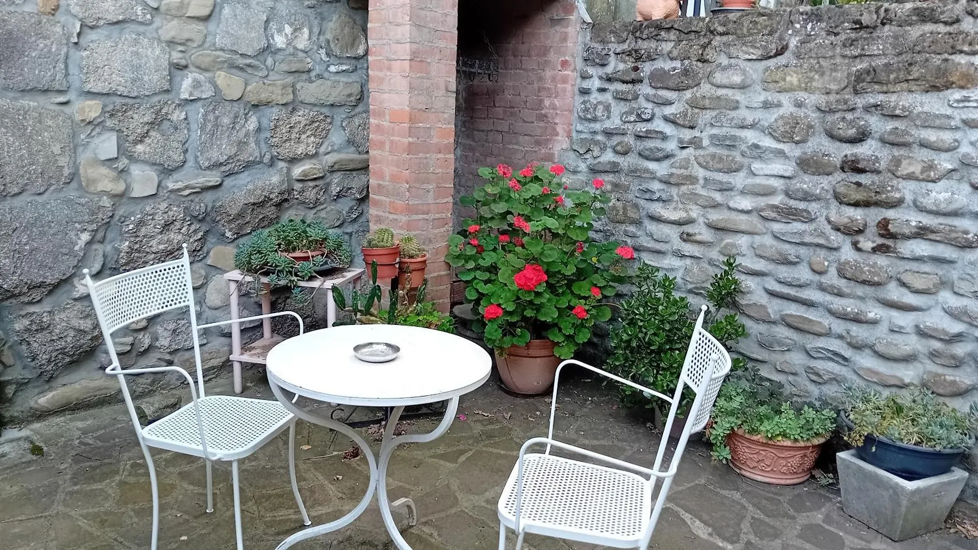 B&B Borgori' Borgo Rivola 0*,  Italia